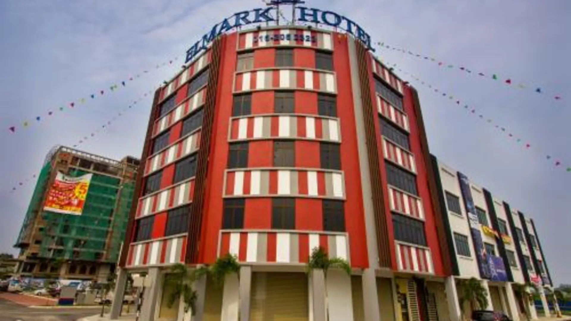 조호바루 / 조호르바루 엘마크 호텔 조호르 2성급 호텔 스위트룸