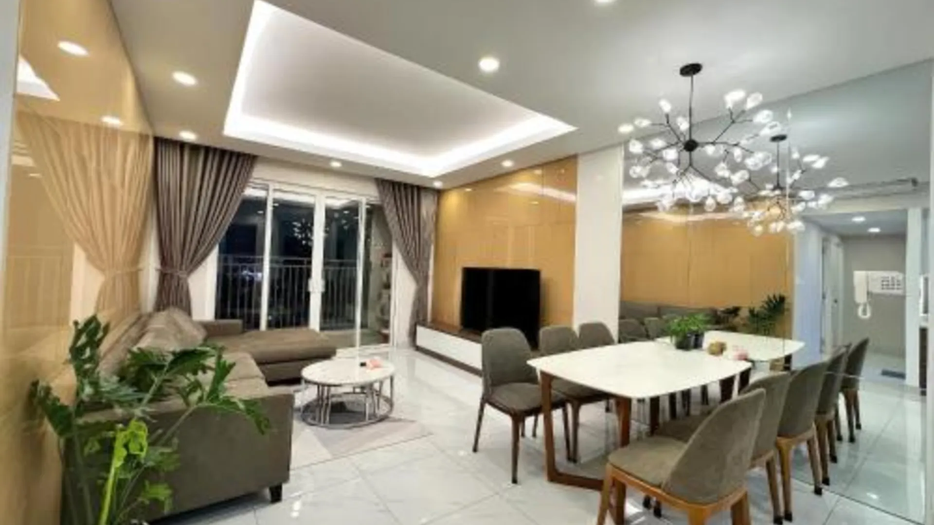 호치민 지니어스 사이공 - 선라이즈시티뷰 디스트릭트 7 4성급 호텔 수영장