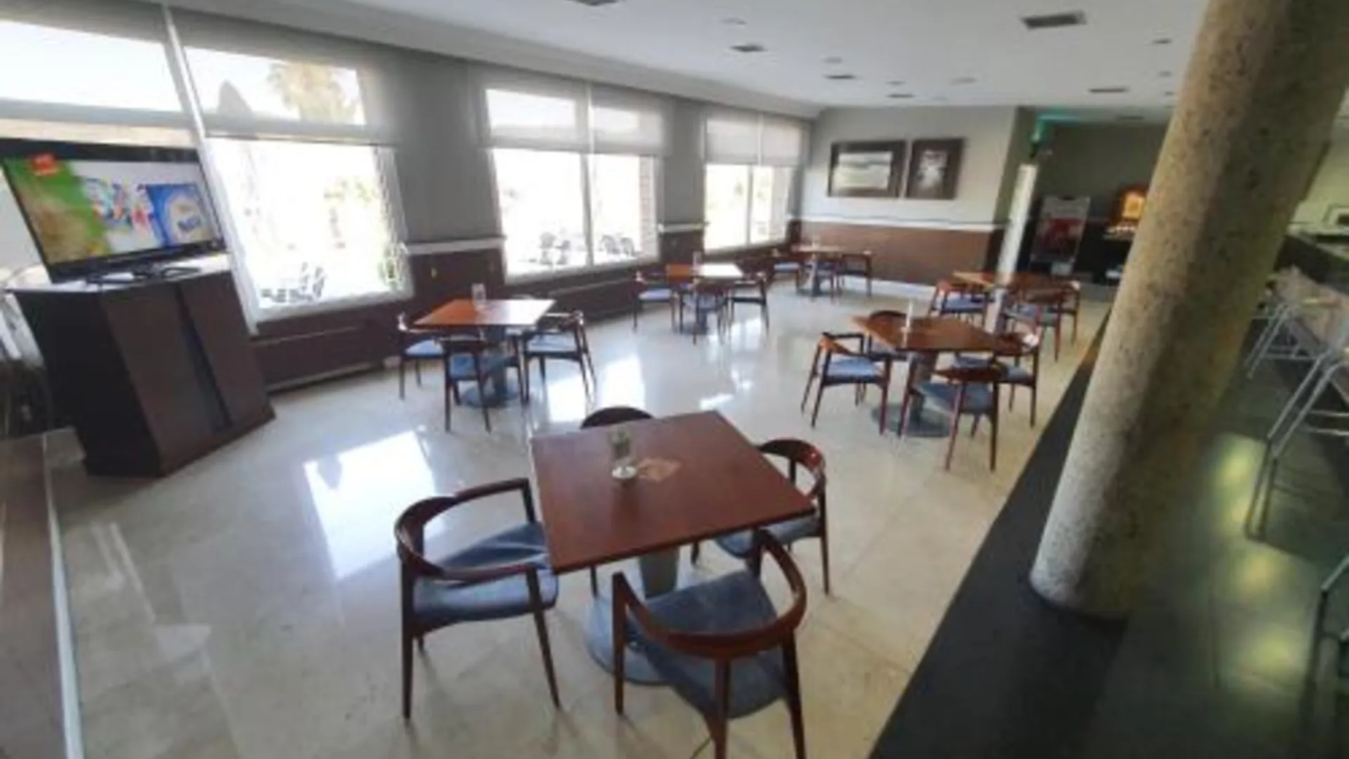 플라센샤 Hotel Azar 3성급 호텔 로비