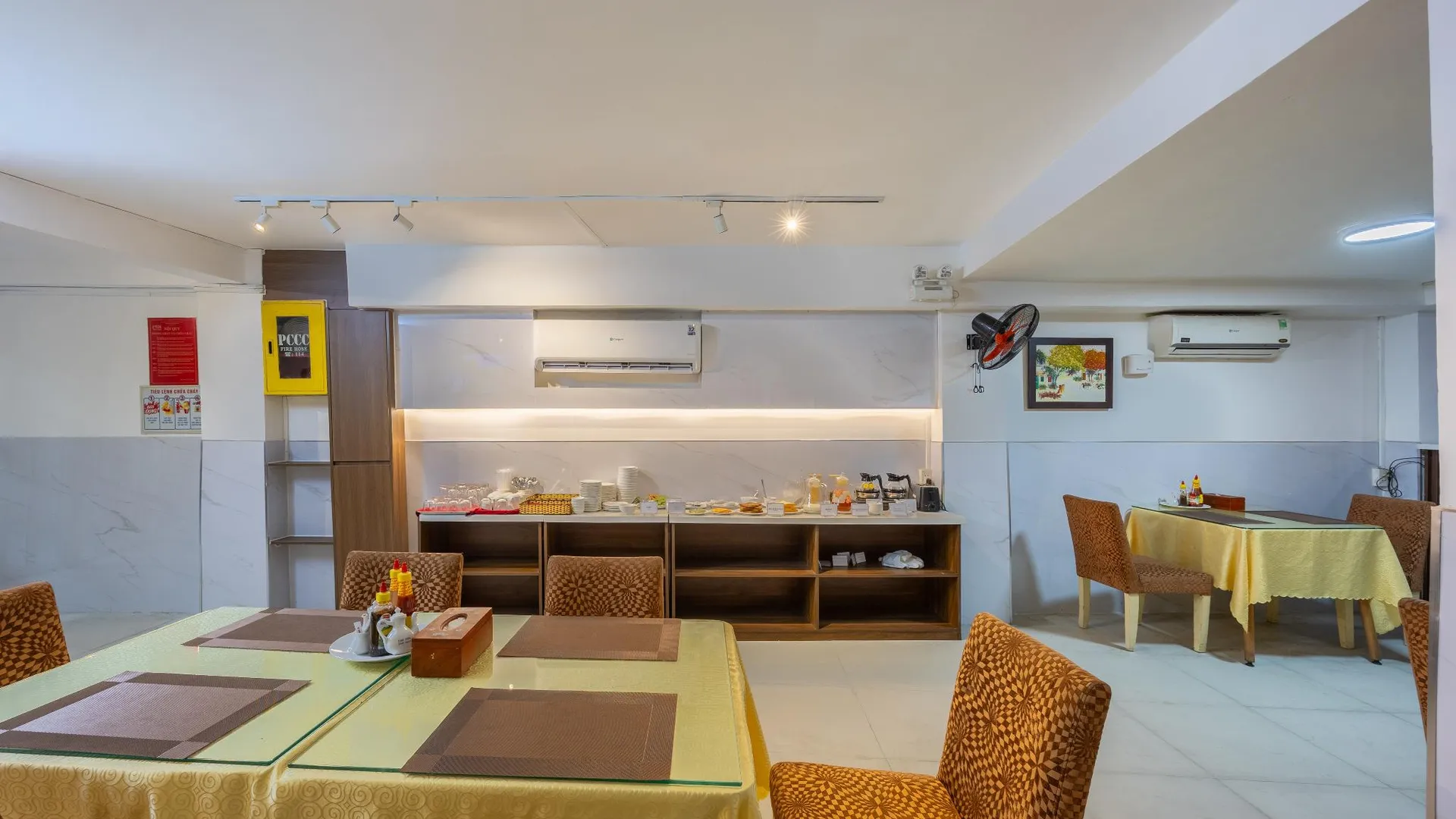 호치민 A25 호텔 - 14 퍼득칭 2성급 호텔 객실