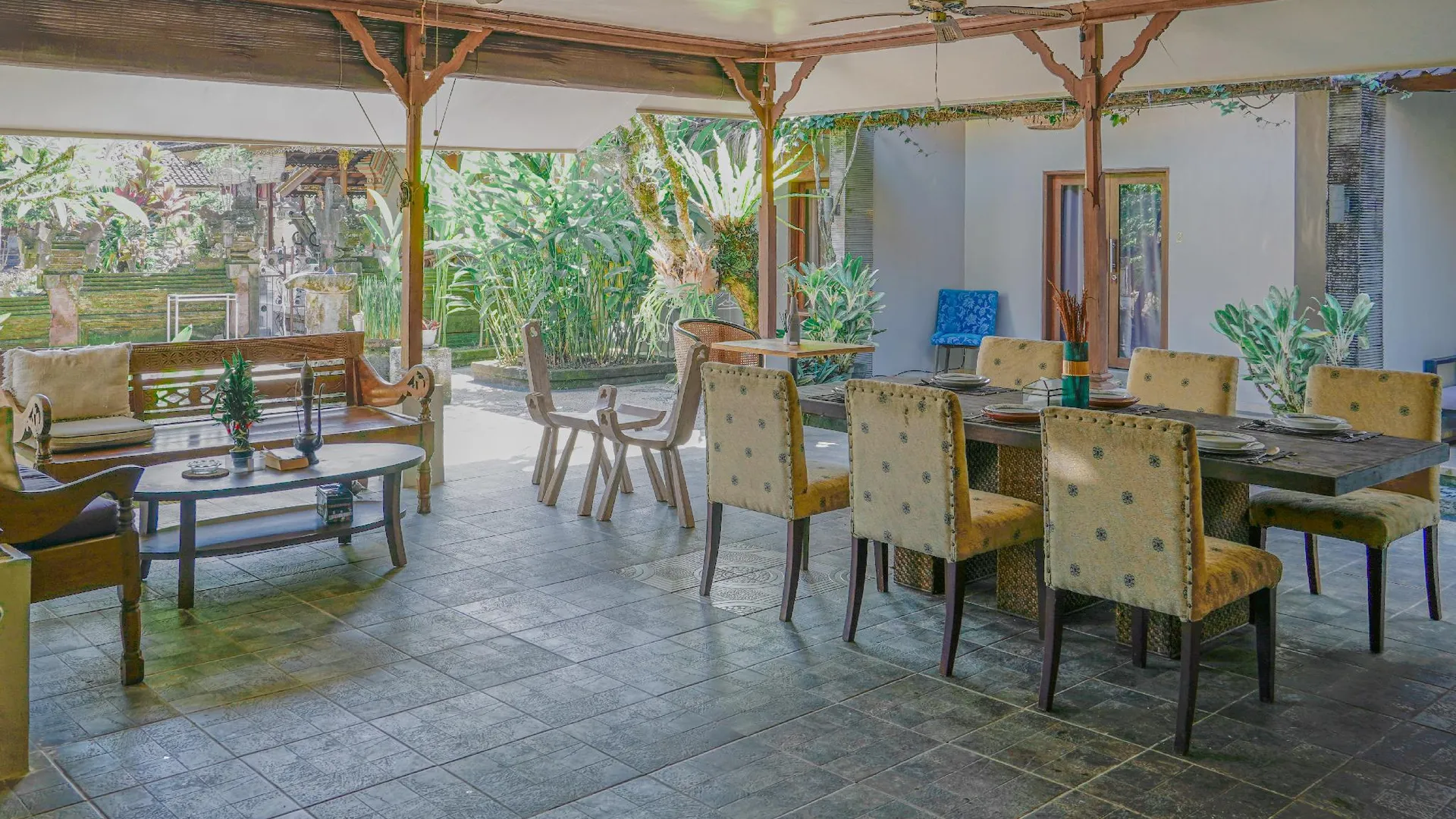 발리 로카사리 리트리트 3성급 호텔 레스토랑