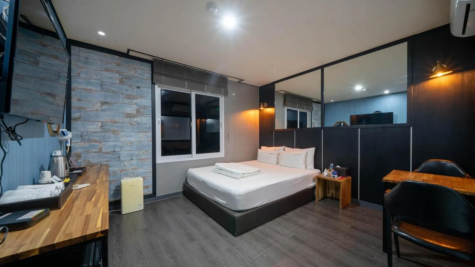 사천 삼천포 코모도 모텔 호텔 스위트룸