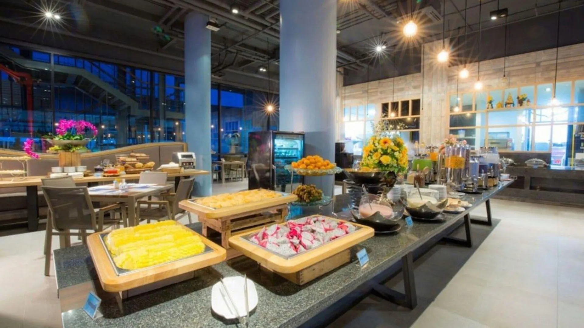 푸켓 비욘드 빠통 4성급 호텔 외관