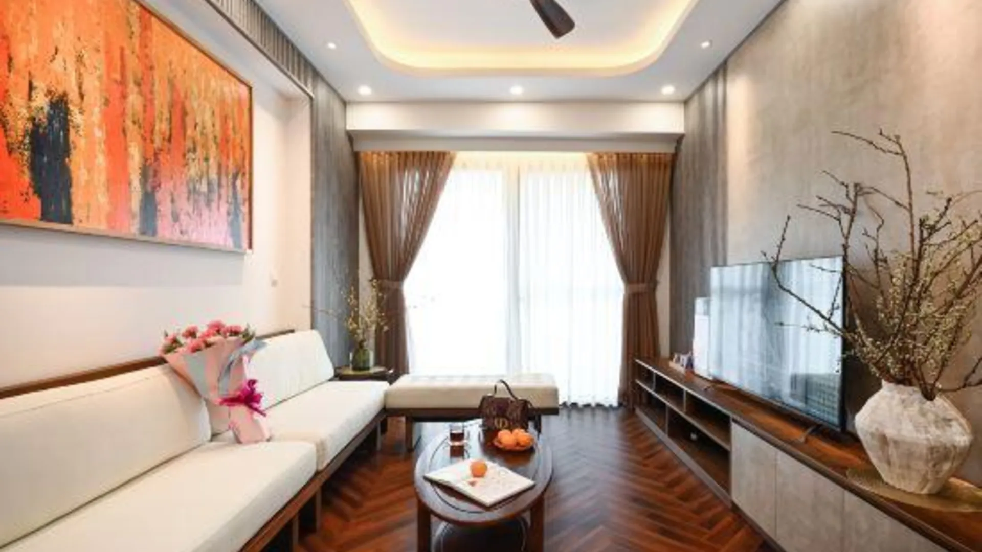 호치민 로얄 스테이트 - 더 안토니아 푸미흥 4성급 게스트하우스 스위트룸