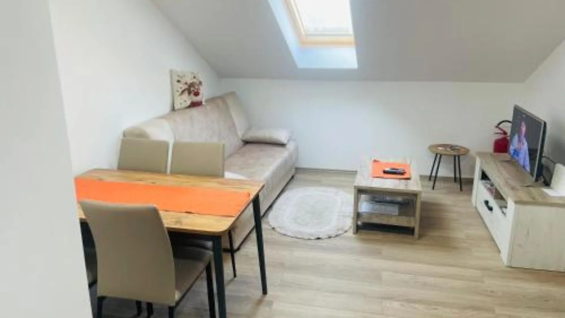 벨리코 그라디스테 Apartman Jela Srebrno jezero 3성급 싱글룸 객실