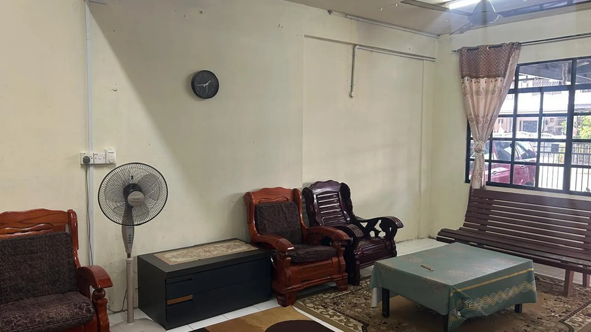 코타키나발루 푸타탄의 프라이빗 하우스 (m², 침실 4개, 프라이빗 욕실 3개) 2성급 싱글룸 객실