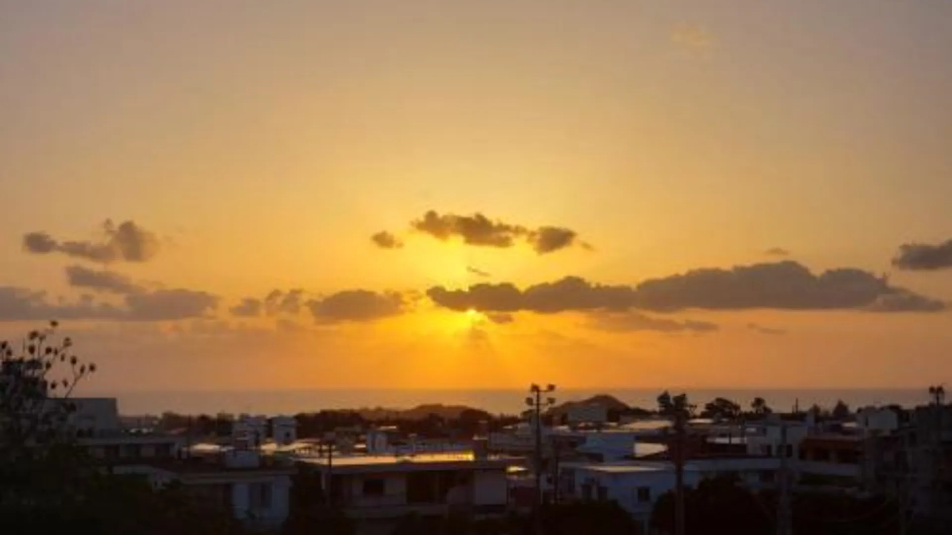 오키나와 본섬 大型スクリーン＆プロジェクターで映画三昧 Villa Blu Okinawa Chatan 2-3 4성급 게스트하우스 전망