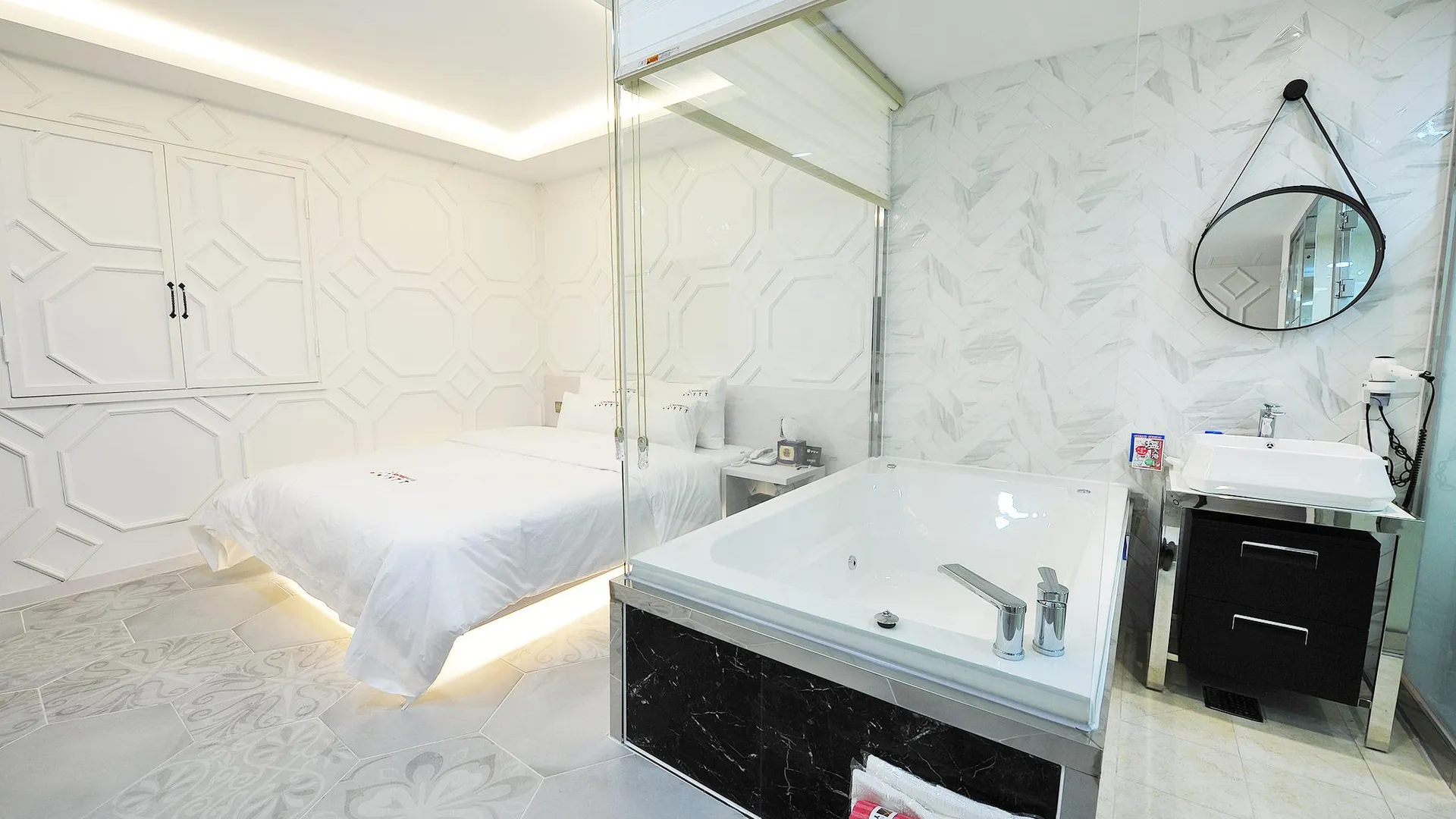 울산 울산 삼산 YTT 3성급 호텔 스위트룸