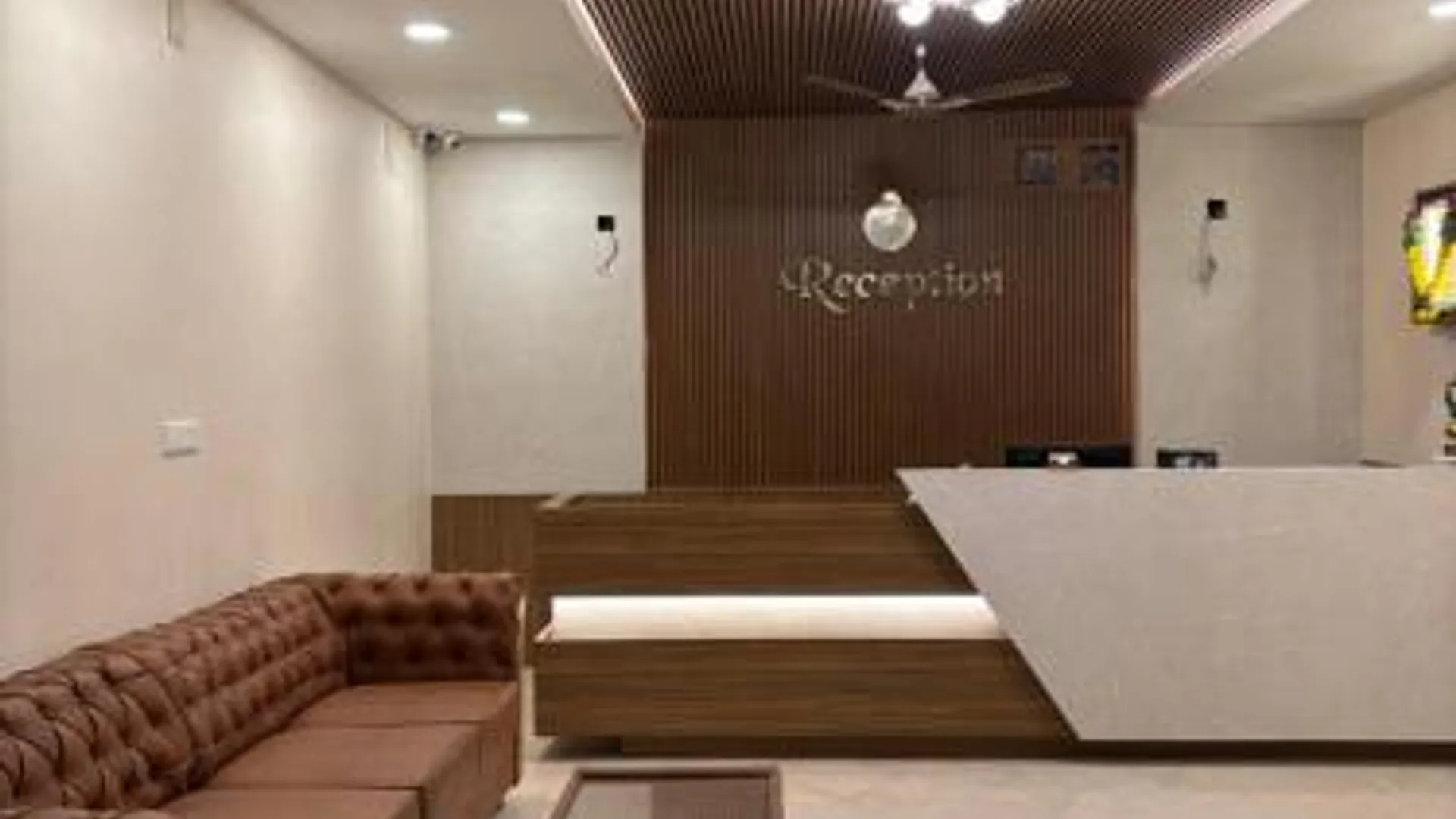 람메스와람 Hotel Saesha International 3성급 호텔 로비