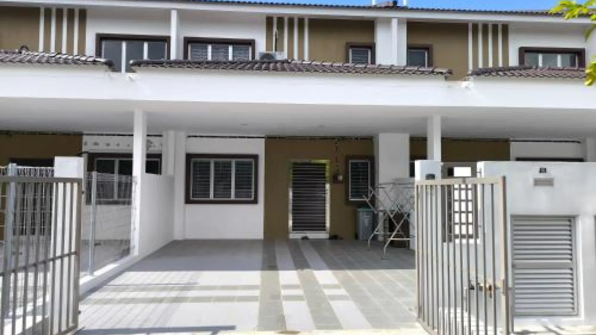 바투 파핫 바투 파핫의 프라이빗 하우스 (m², 침실 4개, 프라이빗 욕실 3개) 4성급 게스트하우스 레스토랑