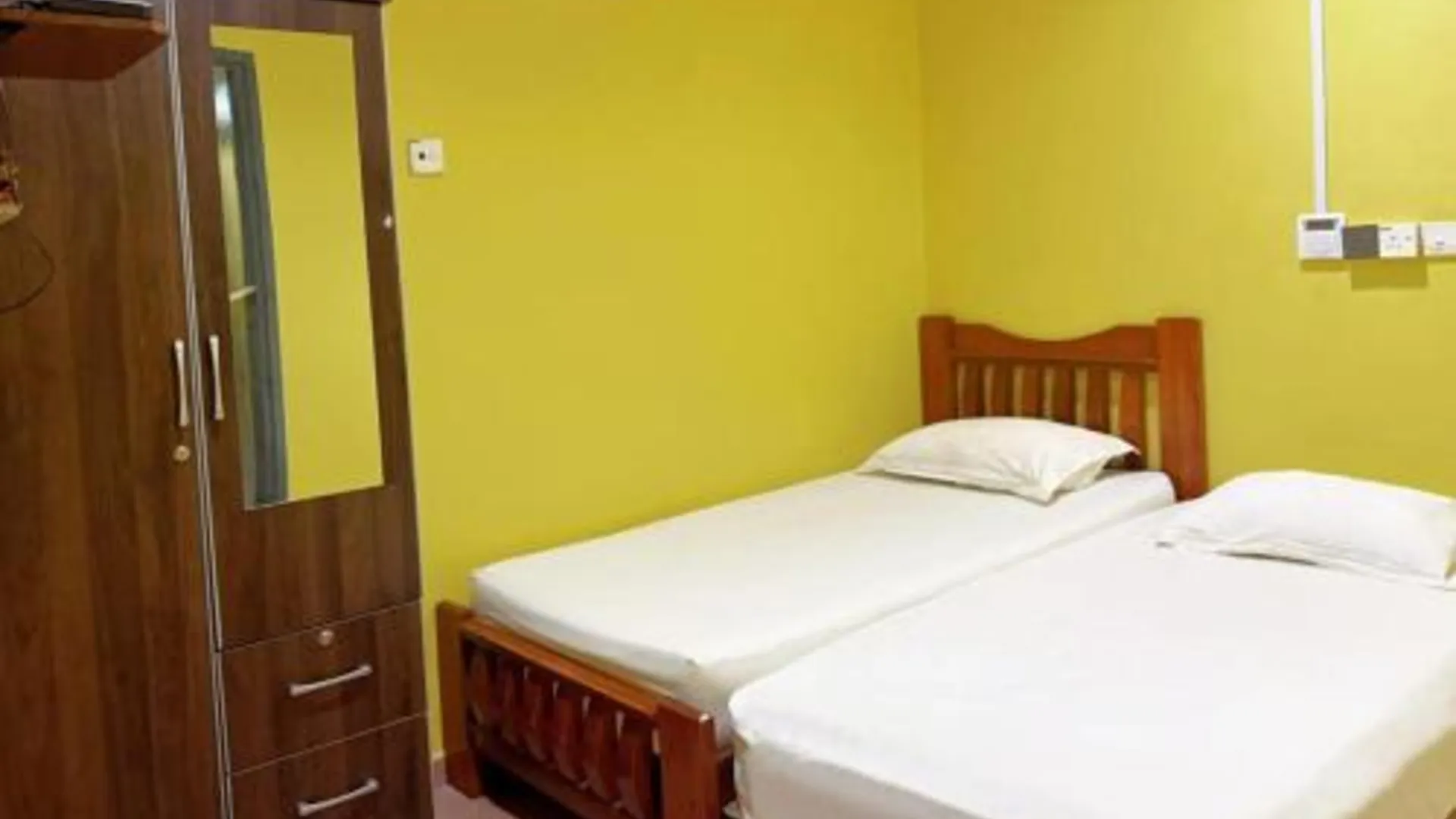 렘바우 호텔 름바우 호텔 수영장