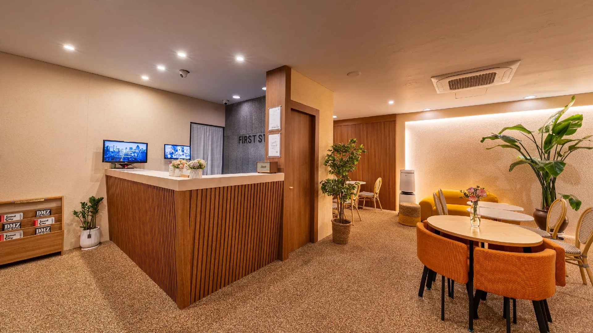 서울 호텔 퍼스트스테이 홍대 2성급 호텔 수영장