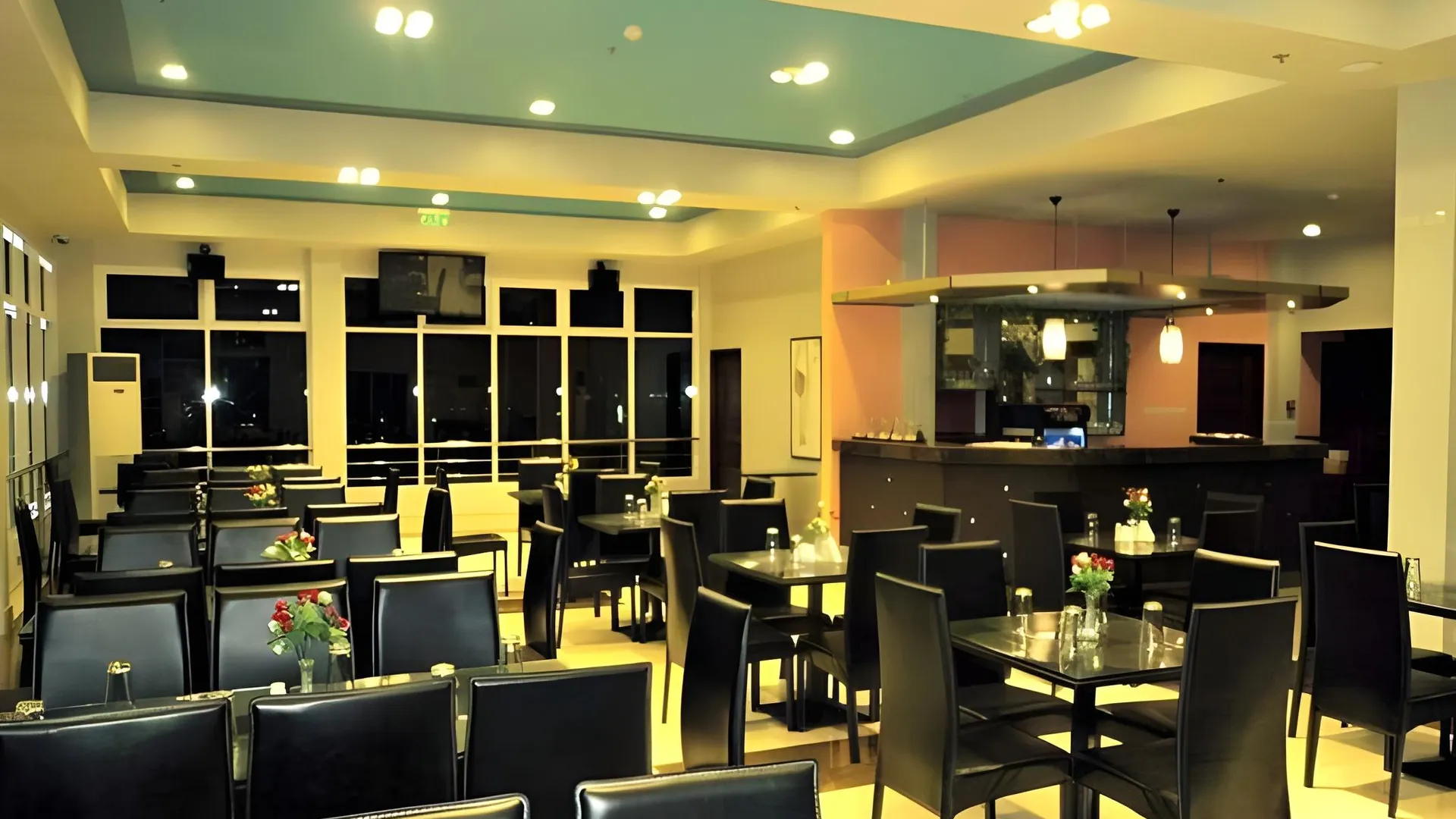 세부 세부 캐피톨 센트럴 호텔 앤 스위트 파워드 바이 코코텔 3성급 호텔 수영장