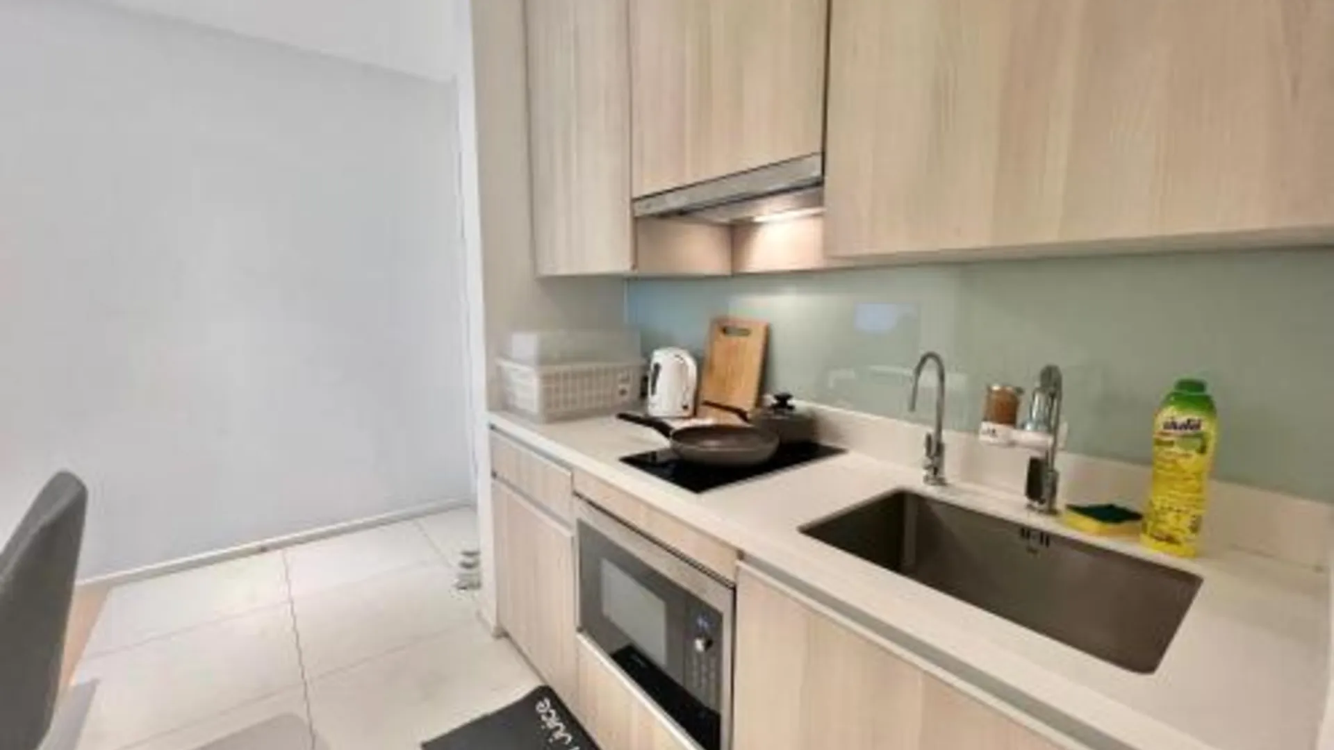 방콕 빠뚜남의 아파트먼트 (46m², 침실 1개, 프라이빗 욕실 1개) 4성급 게스트하우스 객실