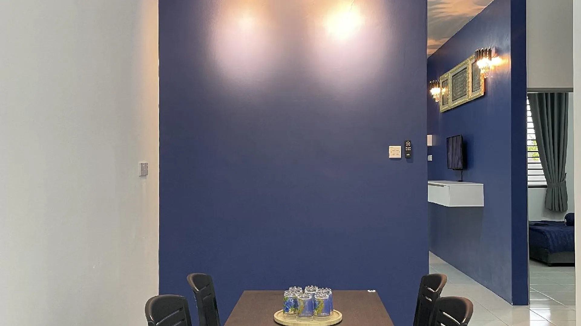 바투 쿠라우 카문팅의 프라이빗 하우스 (1400m², 침실 3개, 프라이빗 욕실 2개) 2성급 싱글룸 로비