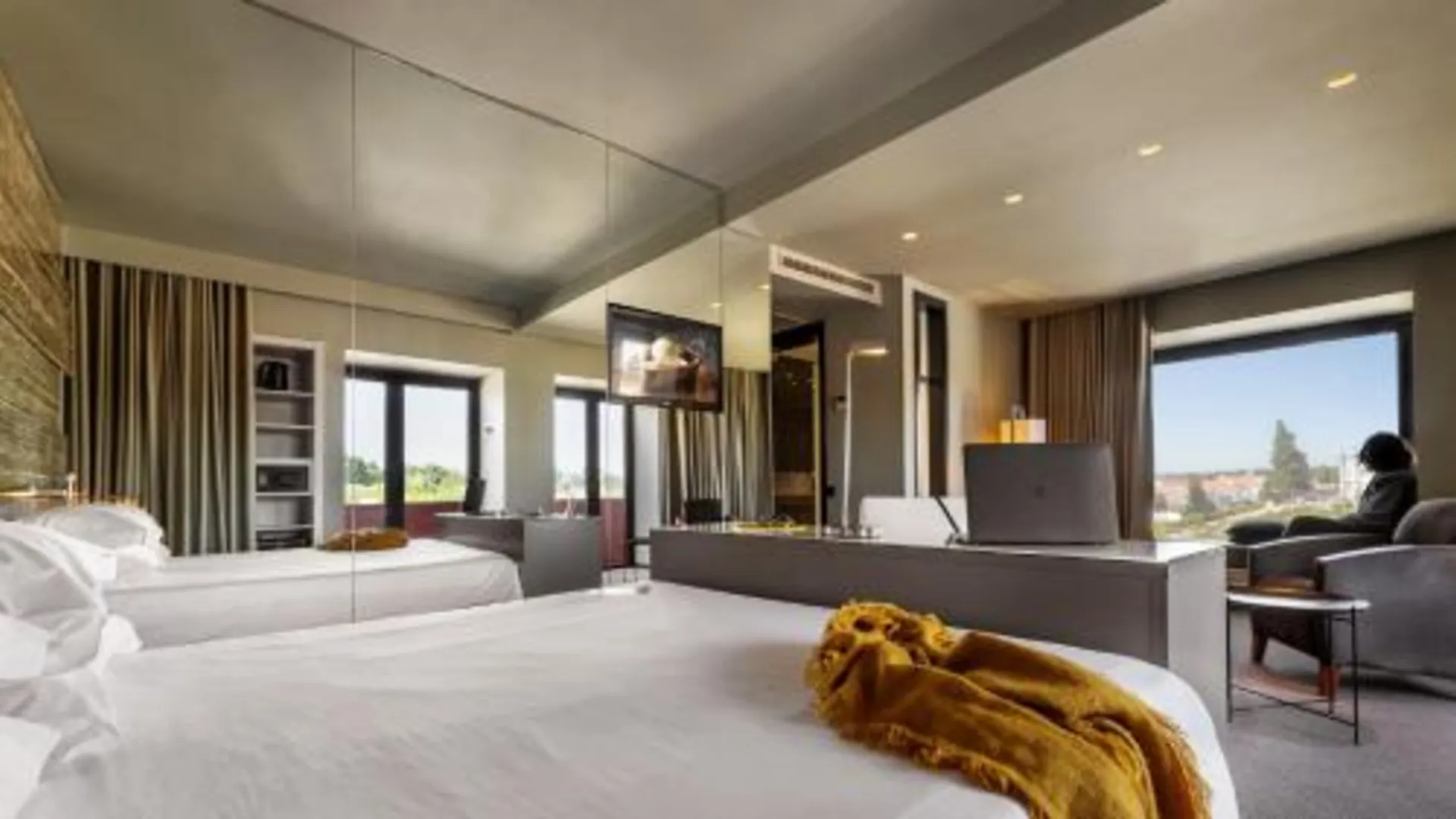 에보라 비토리아 스톤 호텔 4성급 호텔 스위트룸