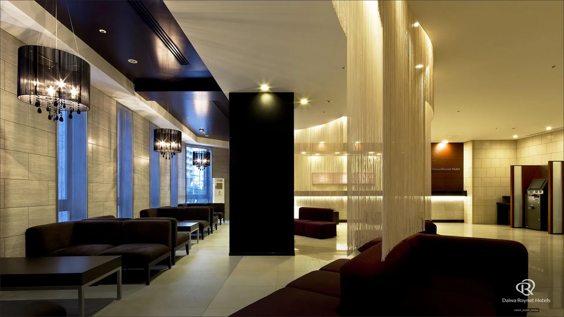 오사카 다이와 로이네트 호텔 오사카-우에혼마치 3성급 호텔 로비
