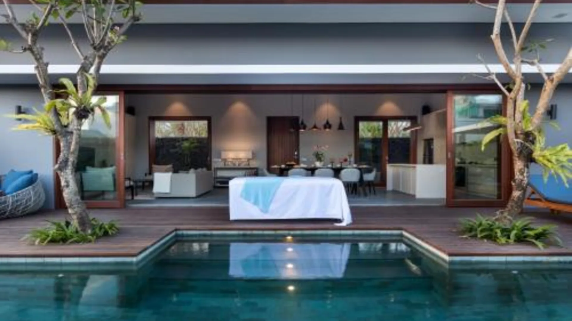 발리 아마린 스미냑 5성급 호텔 로비