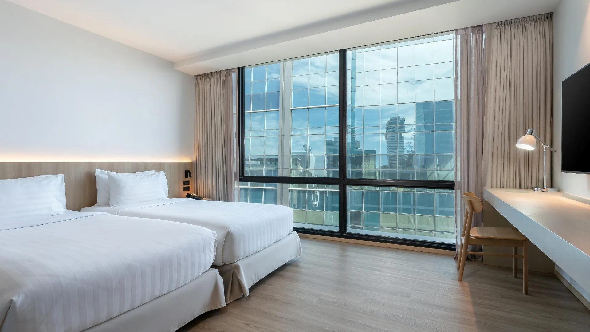 방콕 빅3 방콕 4성급 호텔 스위트룸