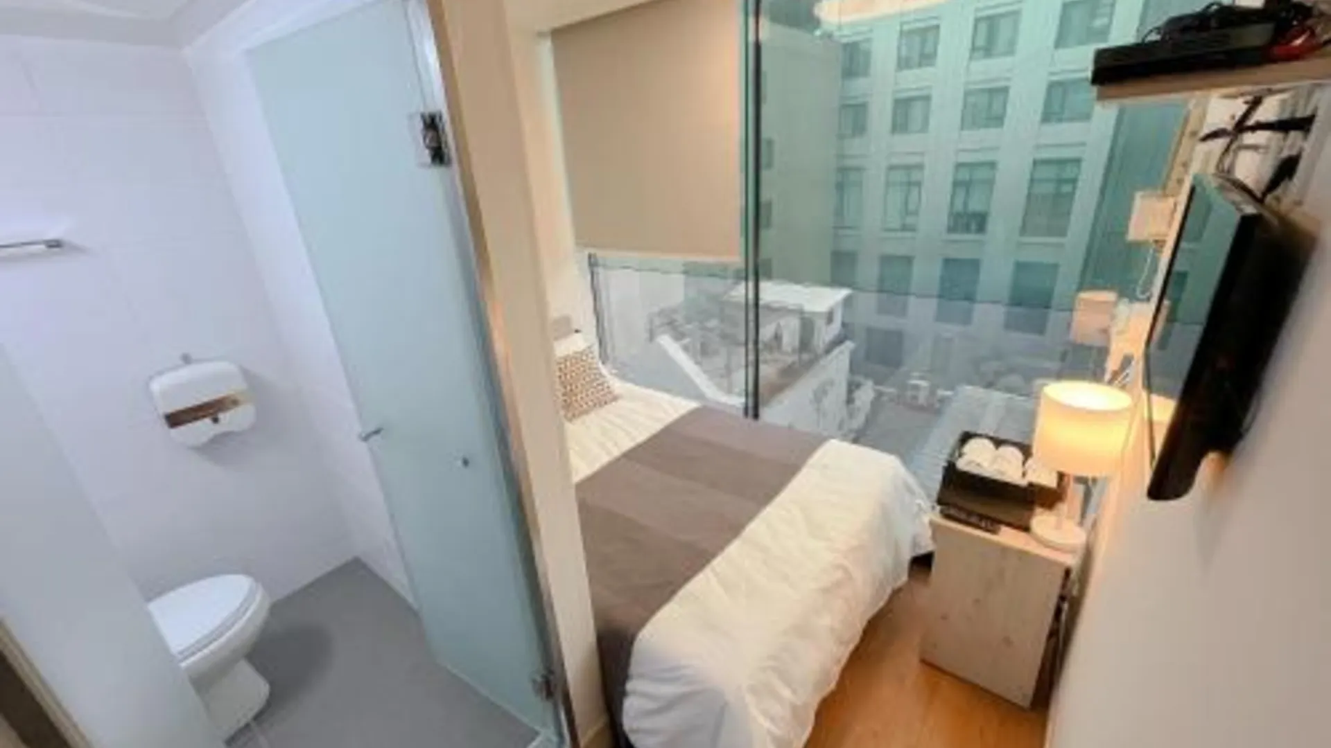 서울 K9 호텔 명동 2성급 호텔 스위트룸