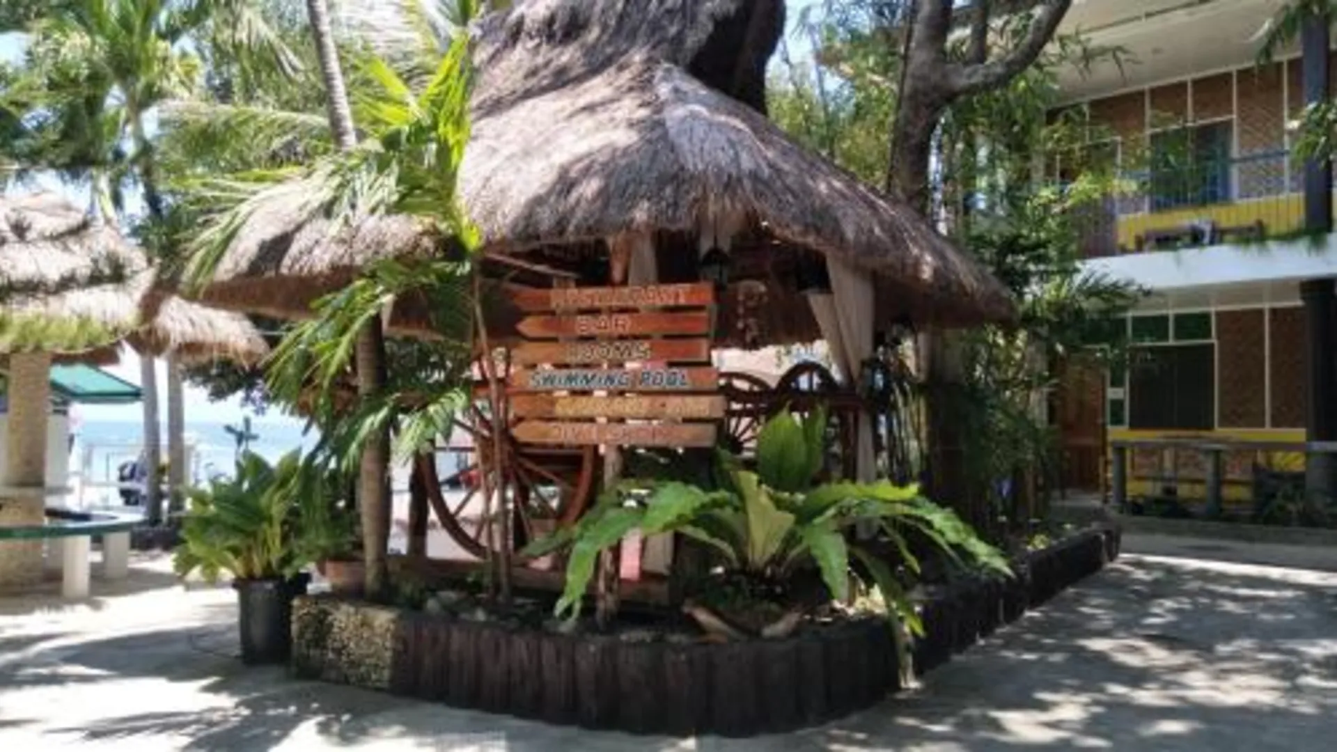 세부 러브 비치 앤 다이브 리조트 2성급 호텔 외관