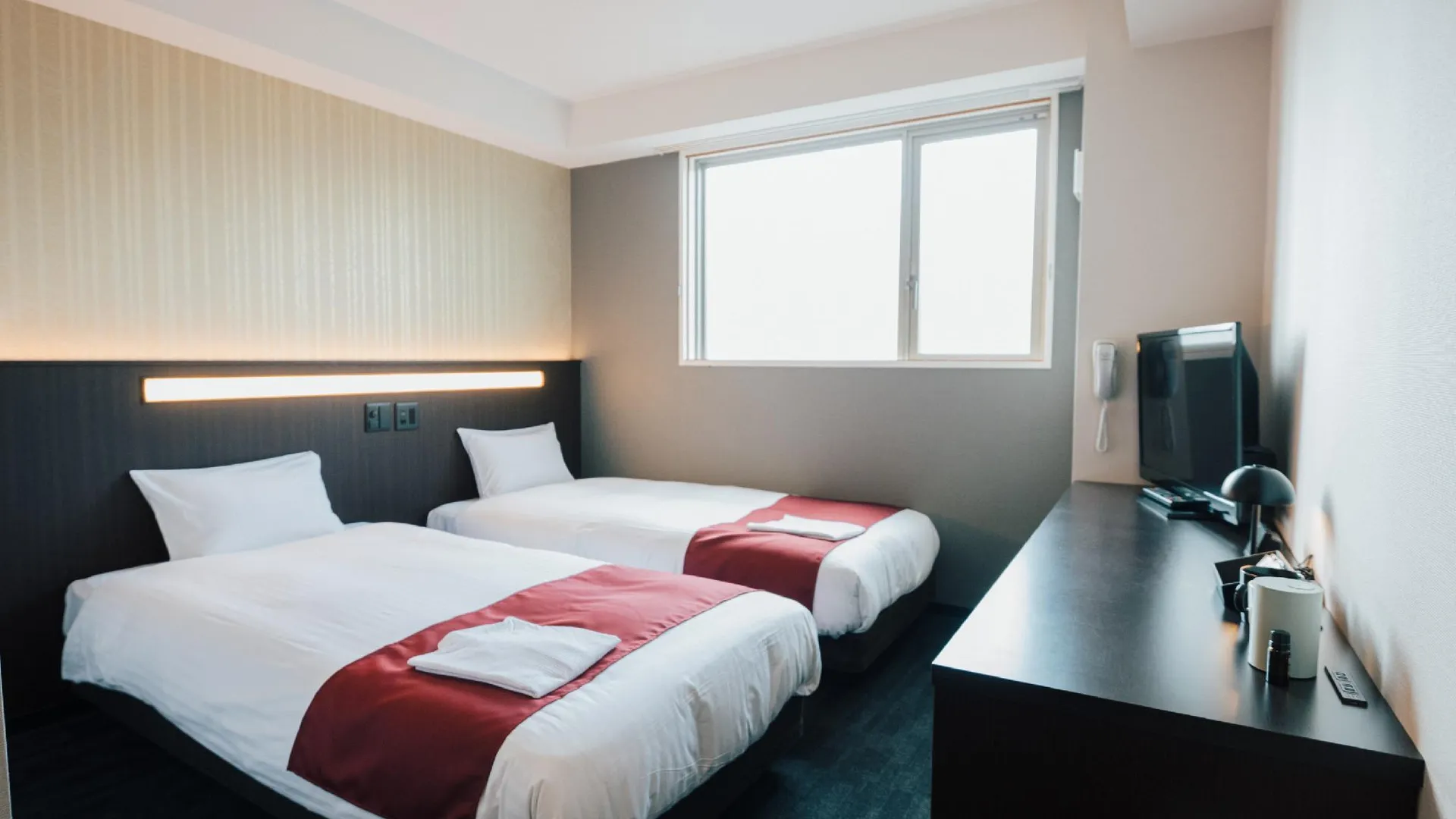 교토 칸세이 교토 하치조 3성급 호텔 스위트룸