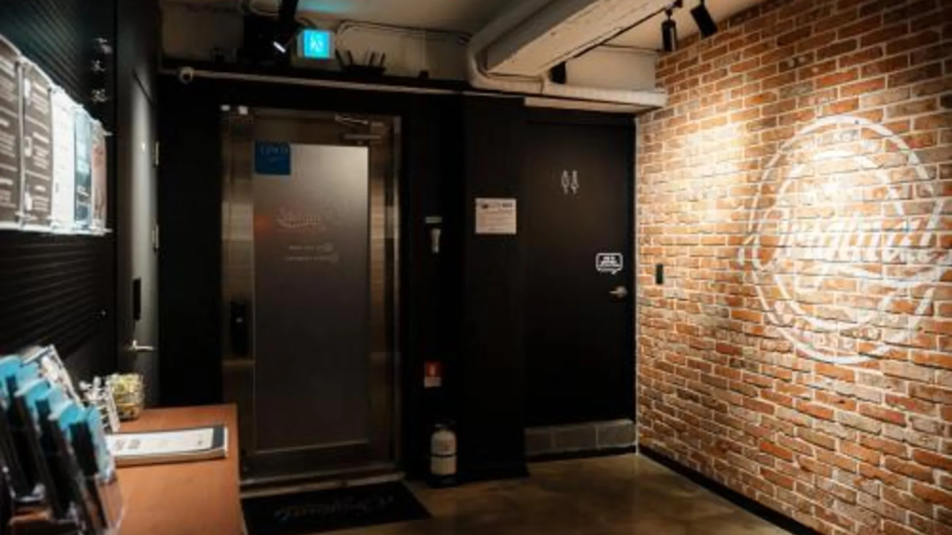 서울 오리지날 백패커스 2성급 호텔 전망