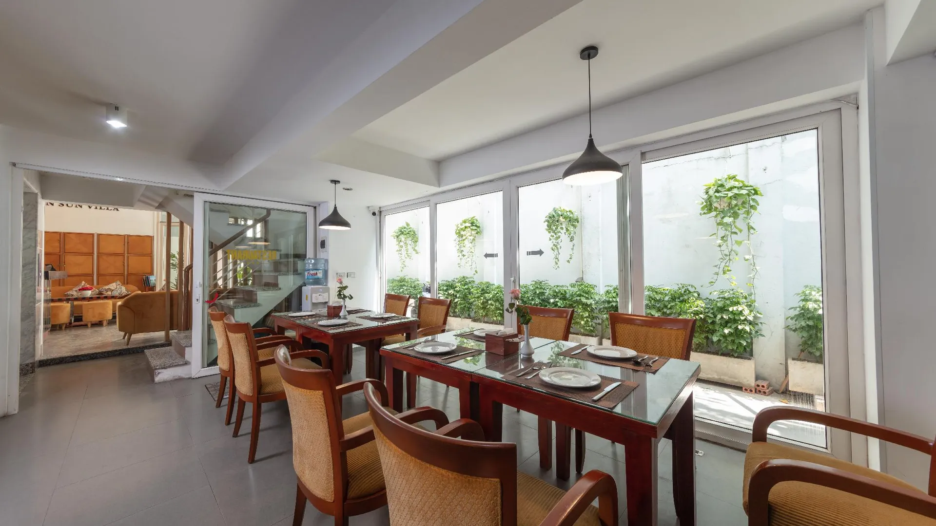 하노이 골든 선샤인 빌라 호텔 앤 트래블 4성급 호텔 외관