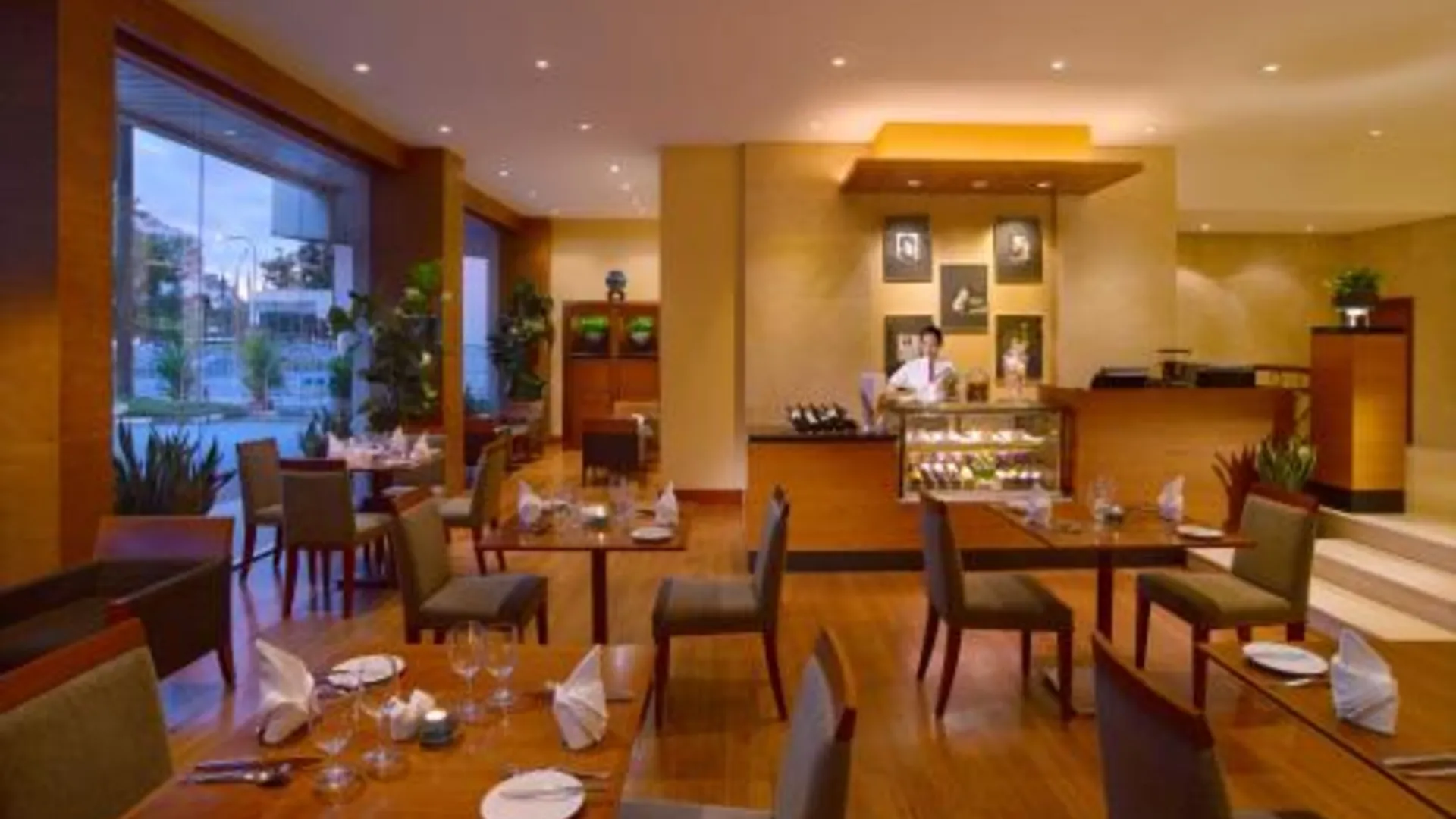 싱가포르 콥톤 킹스 호텔 싱가포르 4성급 호텔 수영장