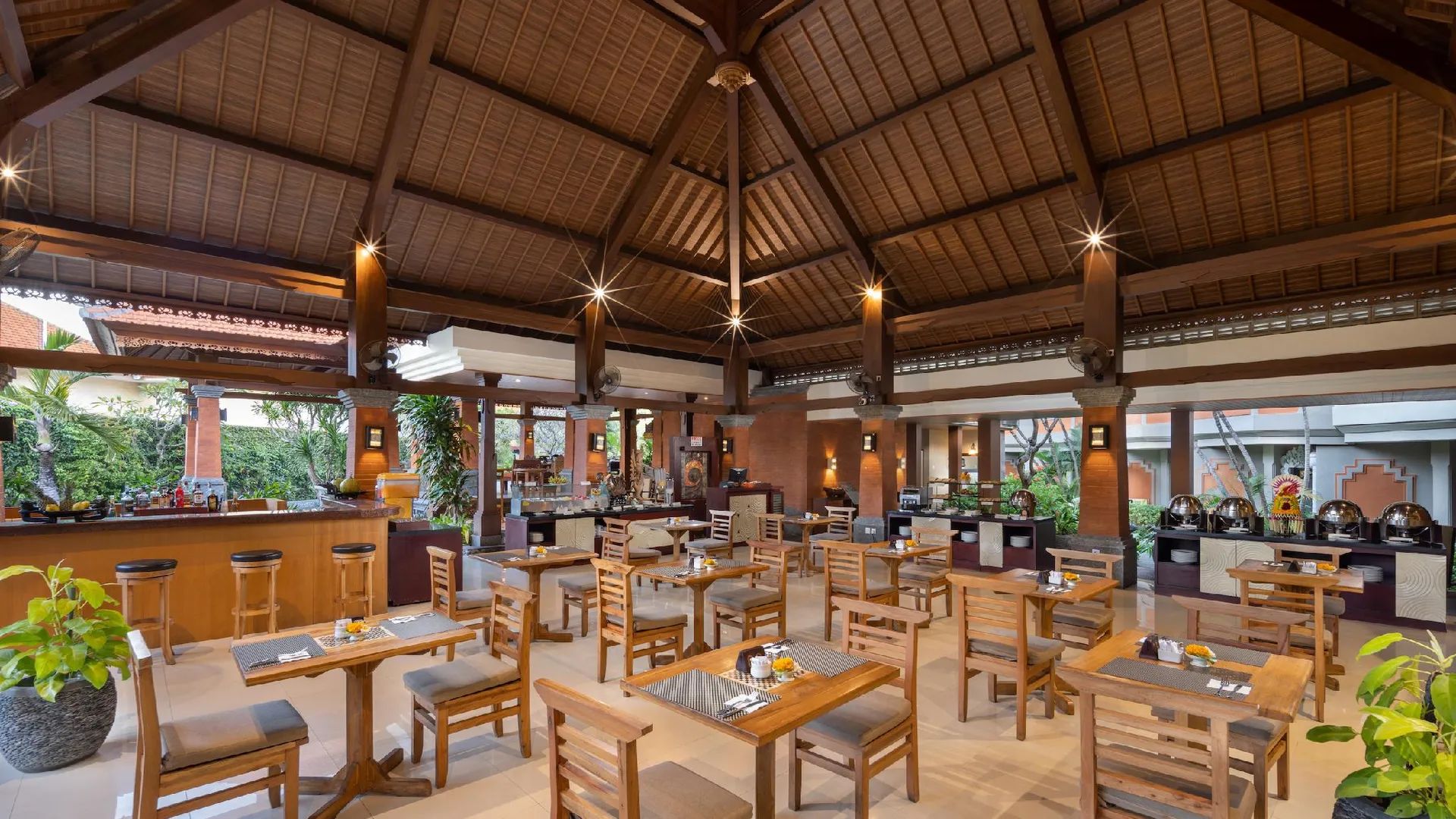 발리 아디 다르마 호텔 쿠타 4성급 호텔 수영장