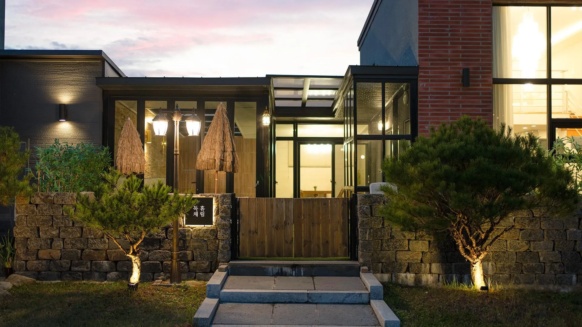 경주 휴림 풀빌라 독채 펜션 3성급 게스트하우스 수영장