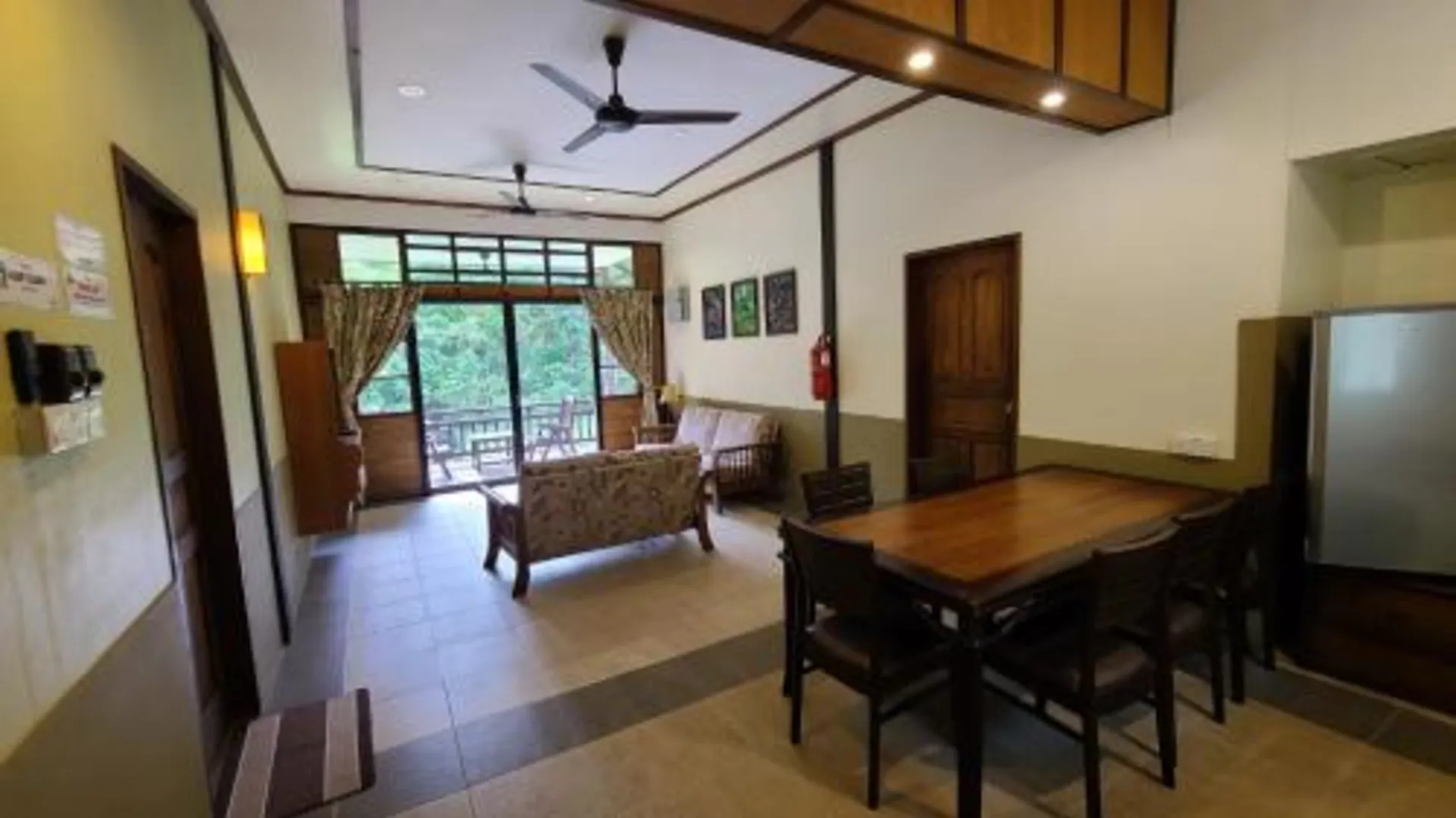 산다칸 세필록 B 앤 B 호텔 스위트룸