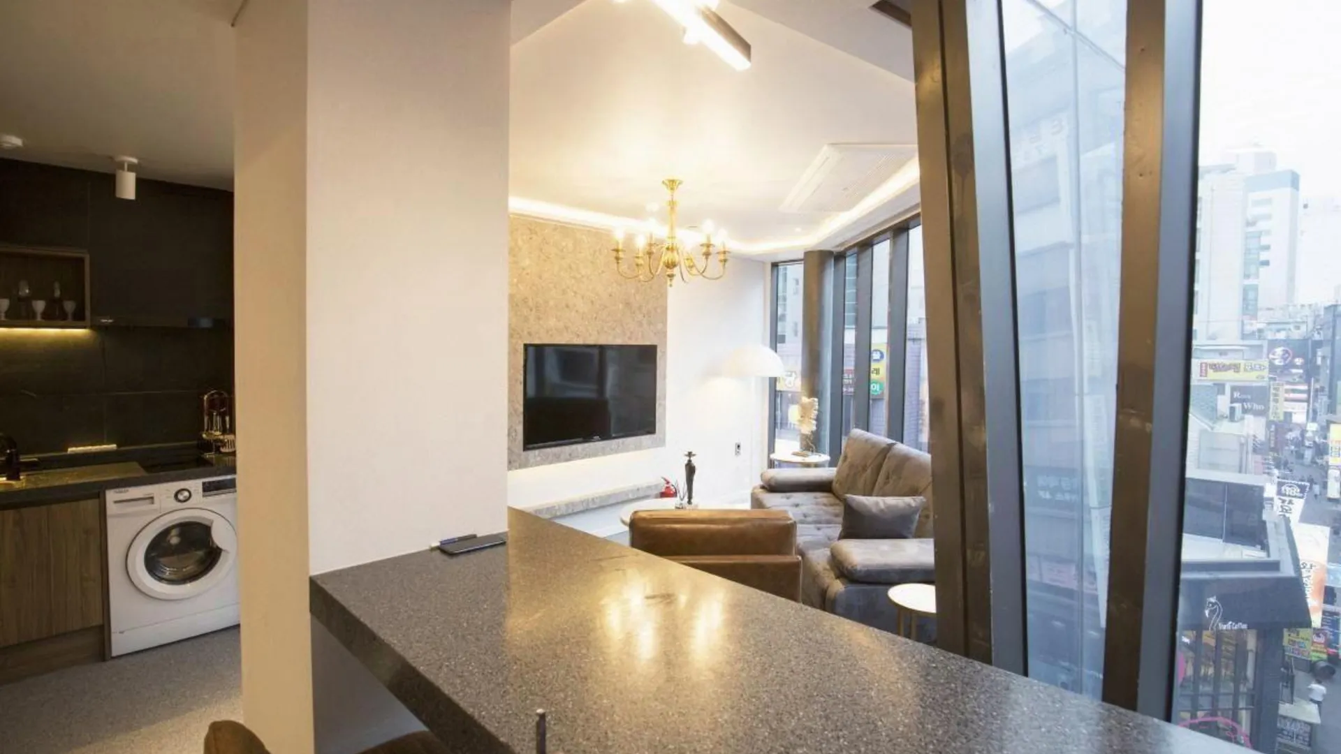 서울 UH 스위트 더 종로 2성급 호텔 로비