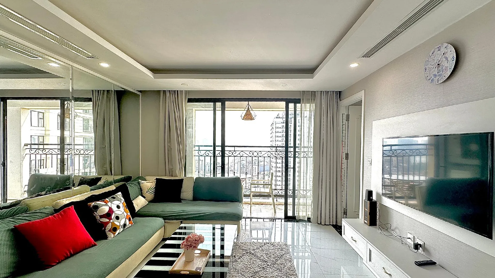 하노이 D. ' 르 루아 솔레이 웨스트레이크 하노이 5성급 게스트하우스 스위트룸