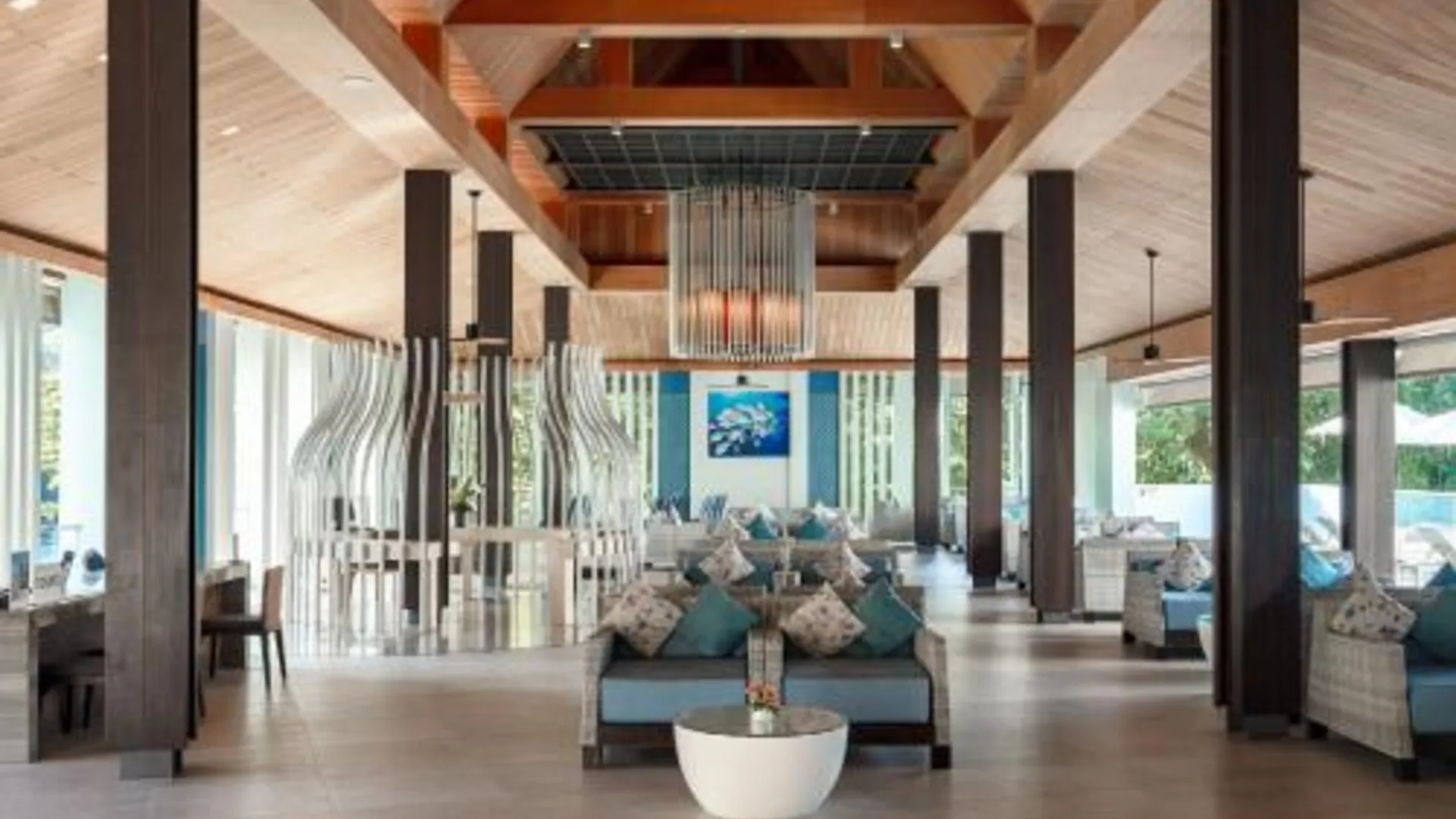 푸켓 스플래시 비치 리조트 푸켓; 패밀리 프렌들리 워터파크 리조트 푸켓 에어포트 근처 5성급 호텔 외관