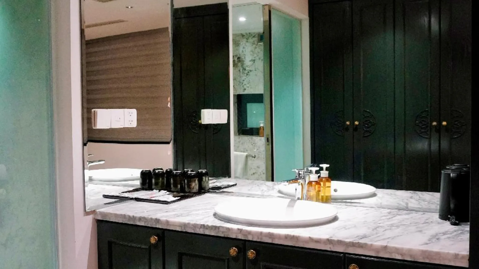 하노이 엘리 리나 호텔 앤 아파트먼트 3성급 호텔 수영장