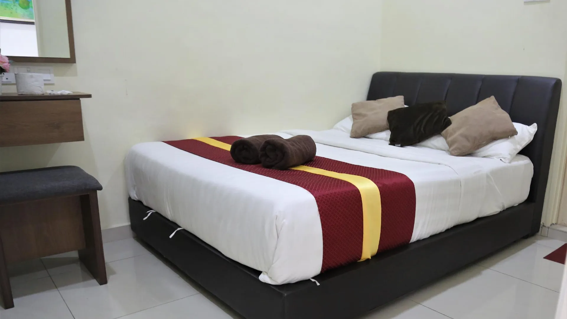 카메론 하일랜즈 캠못지 버짓 호텔 2성급 호텔 스위트룸