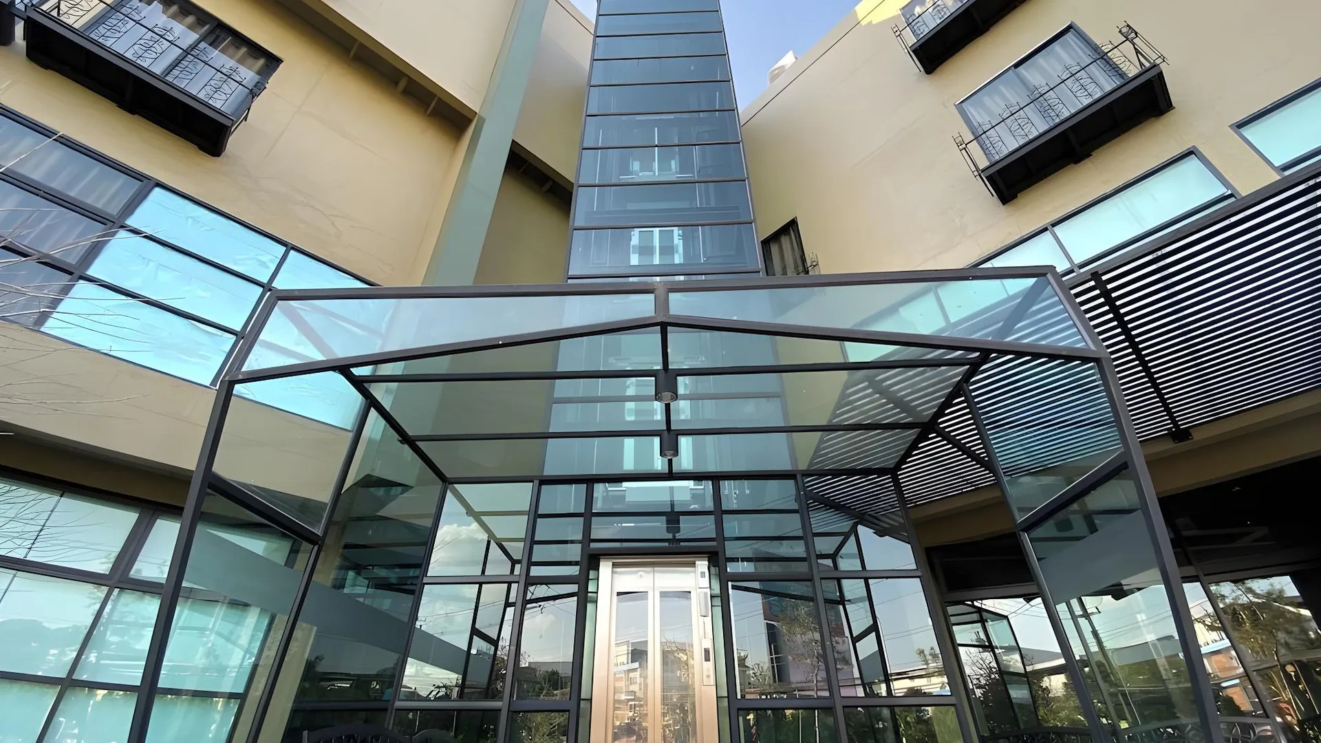 치앙라이 워크 덴 치앙라이 3성급 호텔 스위트룸