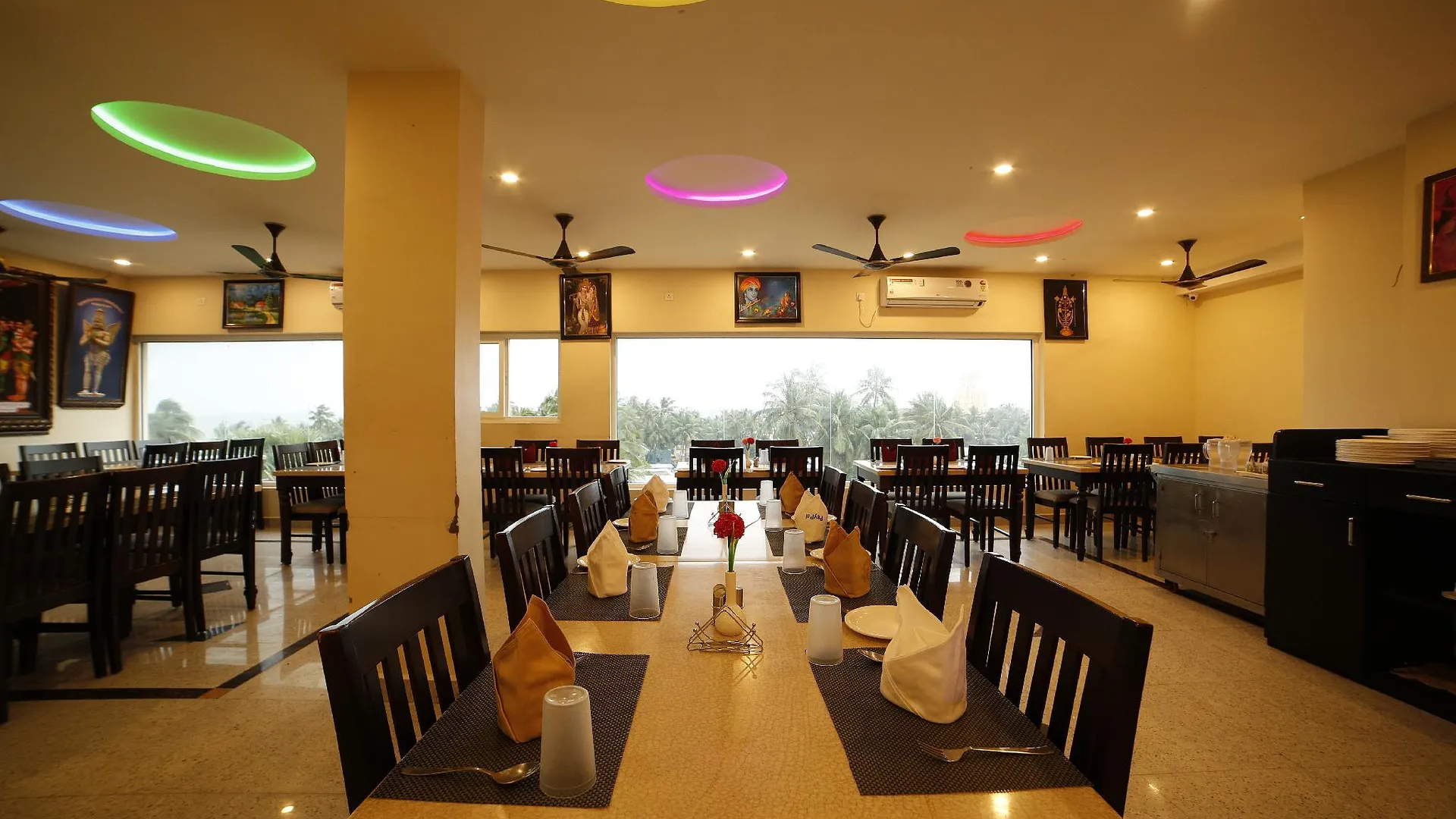 람메스와람 호텔 라가벤드라 3성급 호텔 스위트룸