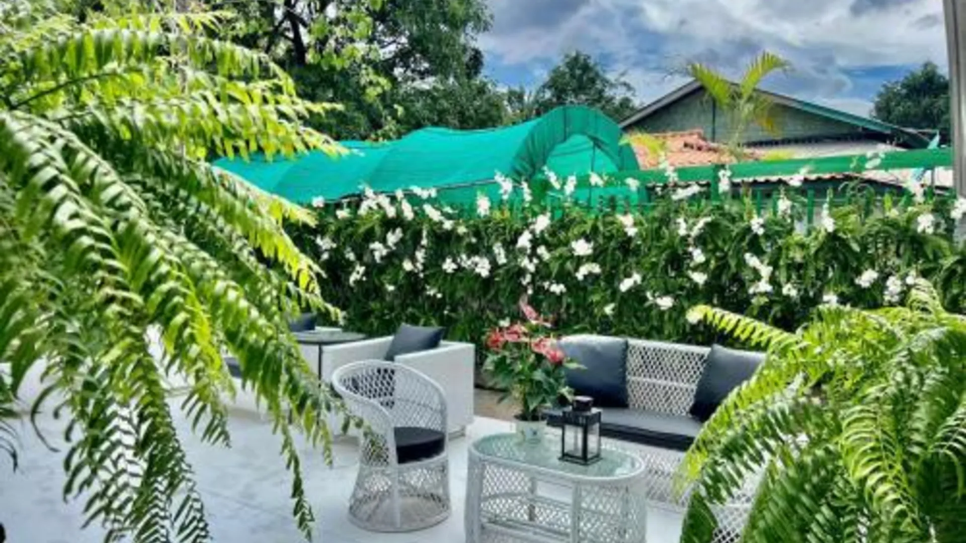 방콕 Baan Sood Soi Residence 1 บ้านสุดซอย เรซิเด้นท์ 1 2성급 호텔 외관