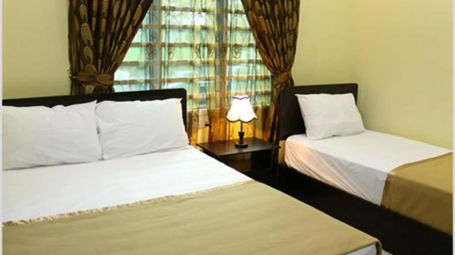 쿠안탄 빌라수리 홈스테이 3성급 호텔 외관