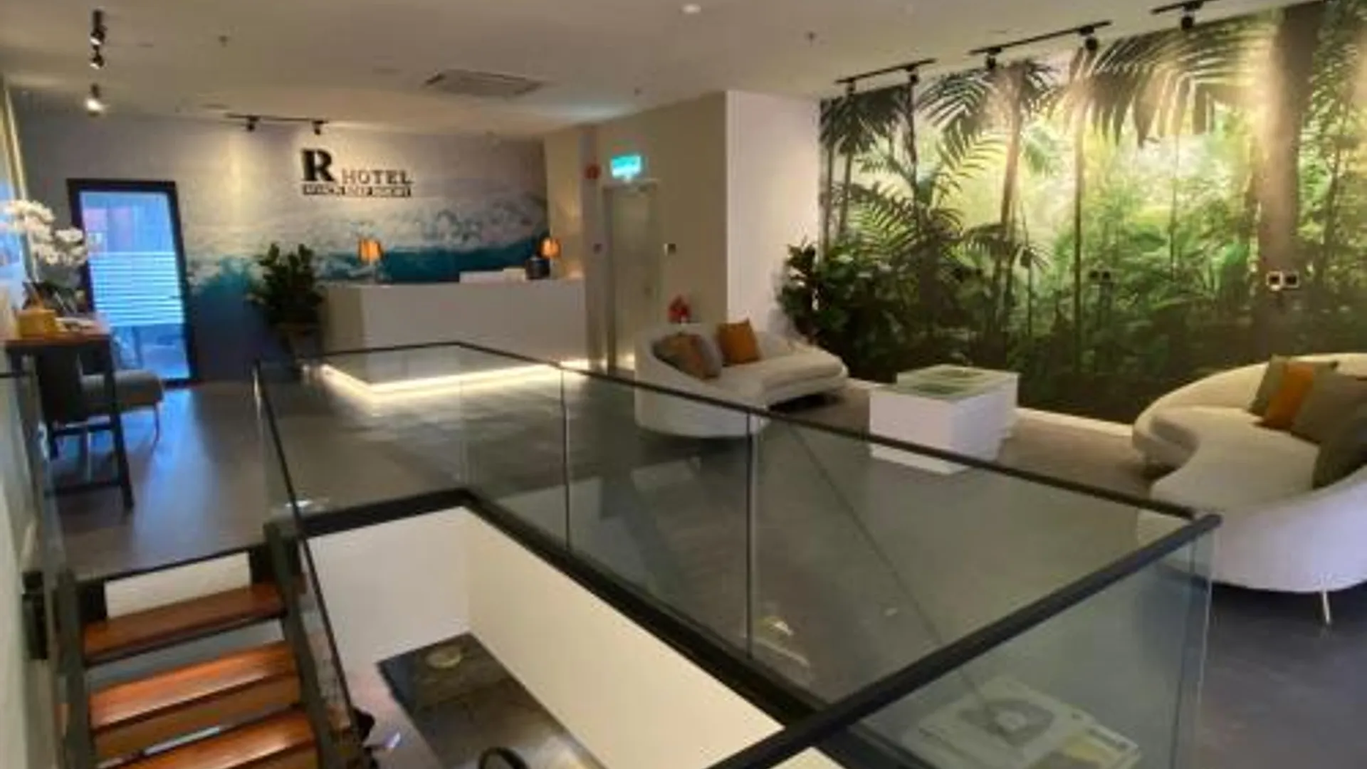 코타키나발루 R 호텔 에어로포드 3성급 호텔 로비