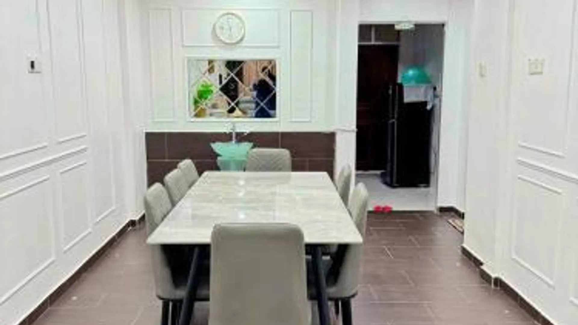 쿠알라테렝가누 쿠알라 이바이의 프라이빗 하우스 (1400m², 침실 6개, 프라이빗 욕실 3개) 3성급 게스트하우스 전망