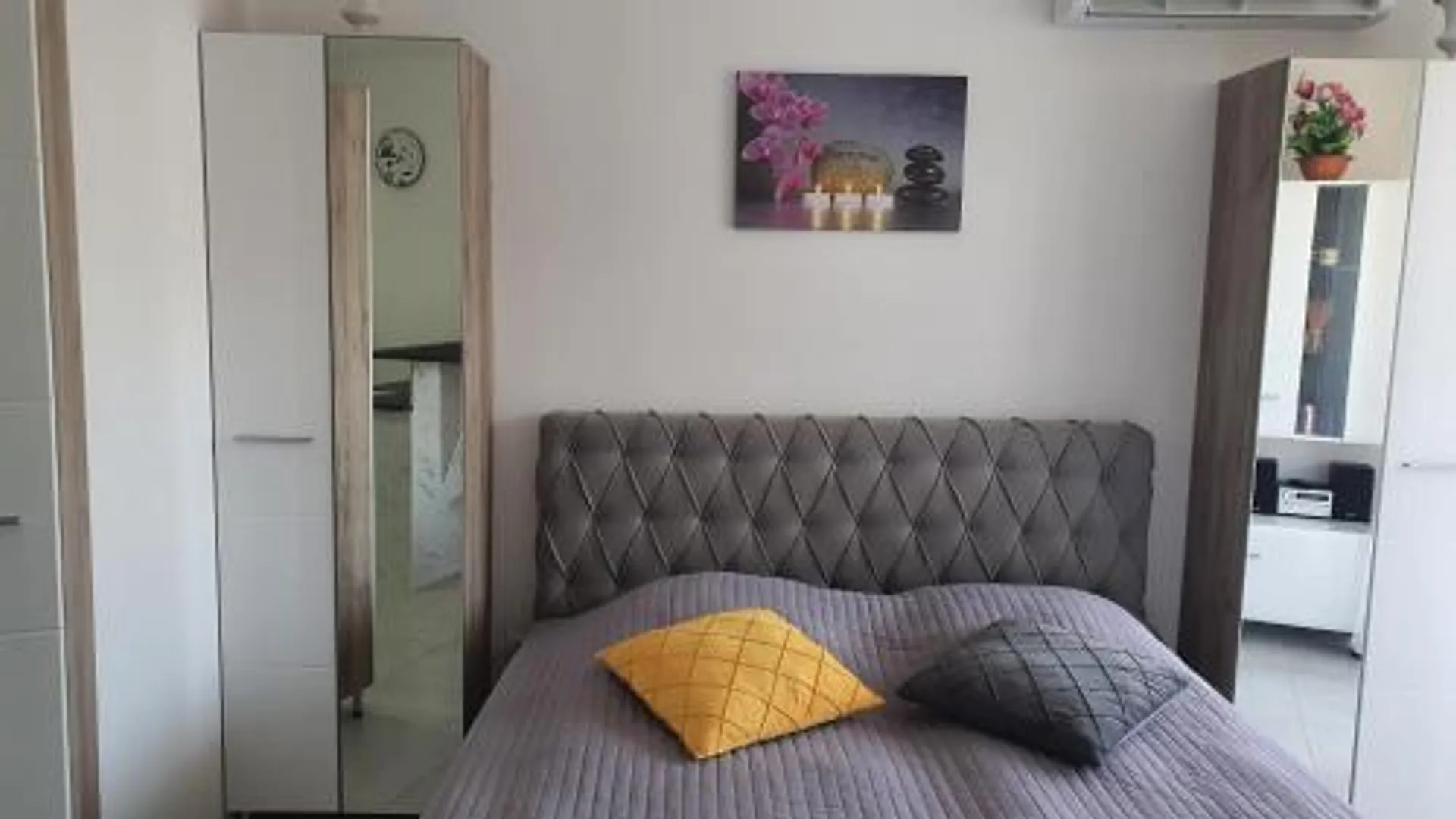 벨리코 그라디스테 Aida 3성급 싱글룸 로비