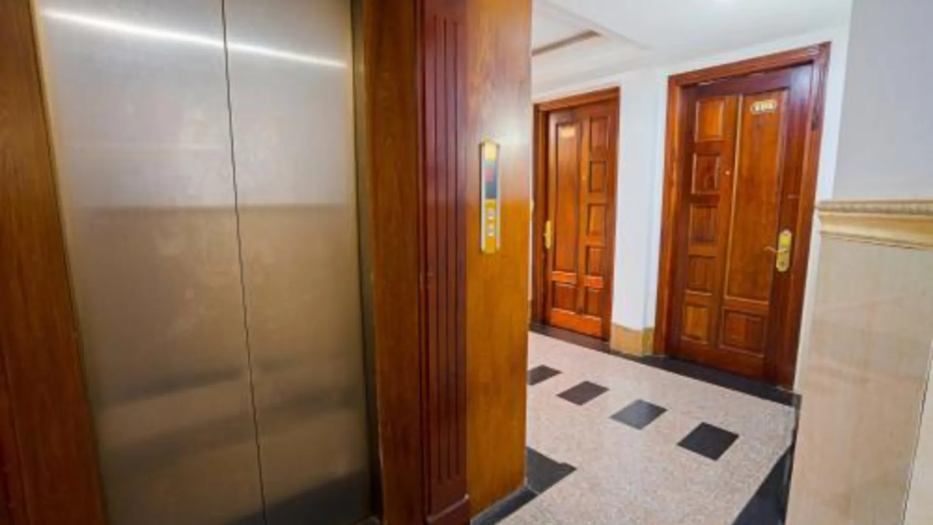 호치민 펠릭스 호텔 2성급 호텔 스위트룸