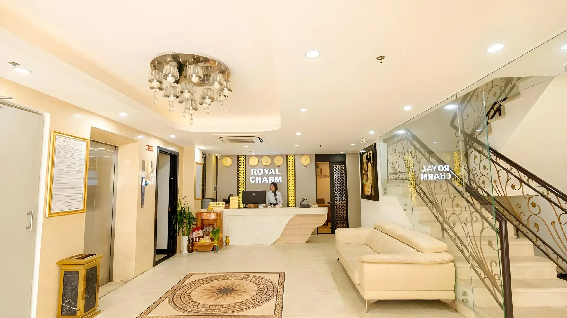 다낭 로열 참 호텔 3성급 호텔 수영장