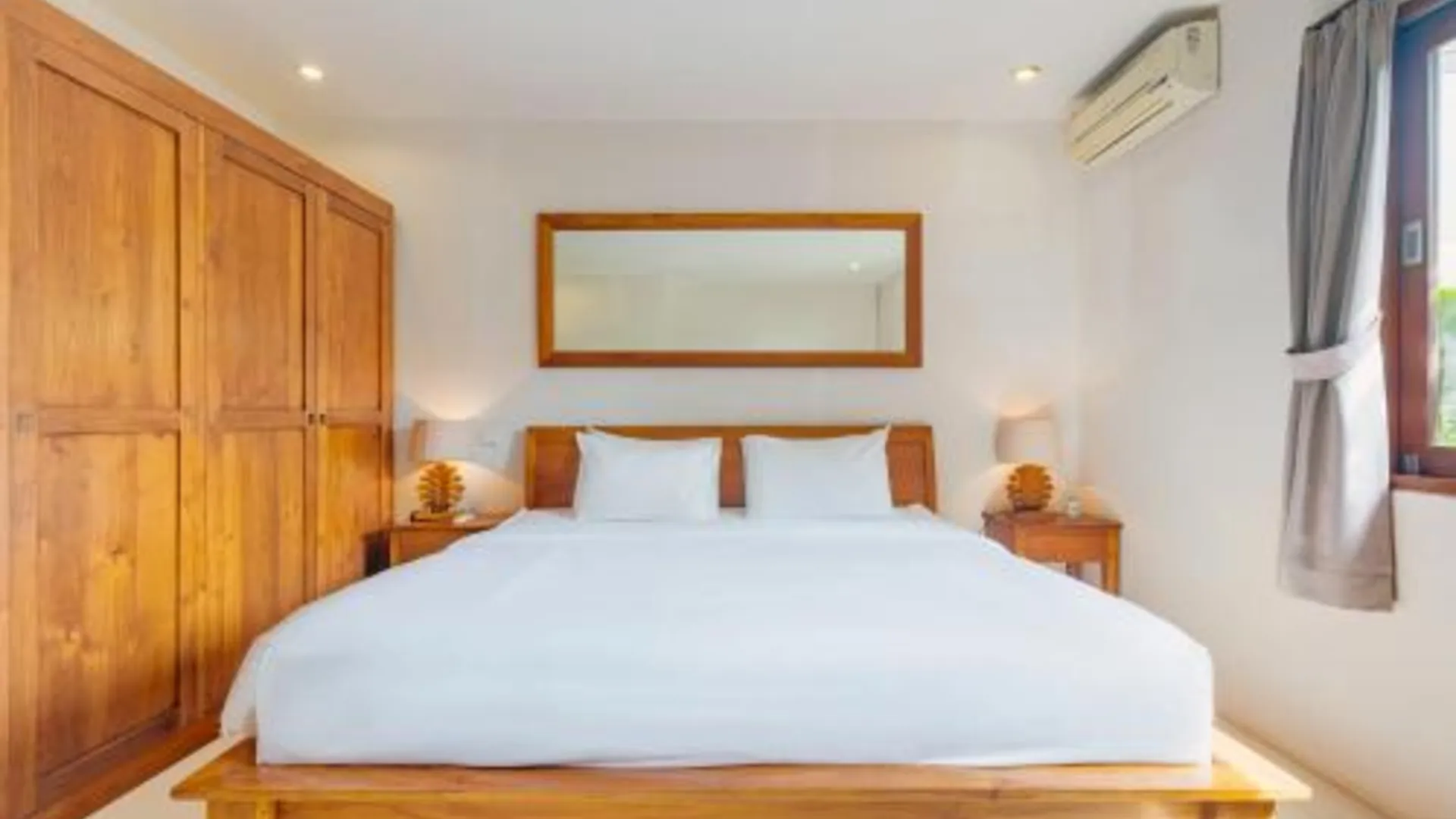 발리 짱구의 빌라 (80m², 침실 2개, 프라이빗 욕실 2개) 4성급 게스트하우스 스위트룸