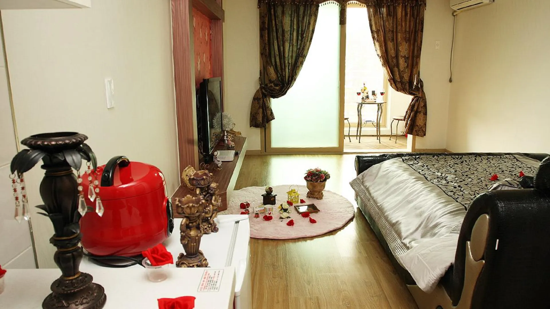 태안 태안 꾸지나무골펜션텔 2성급 게스트하우스 스위트룸