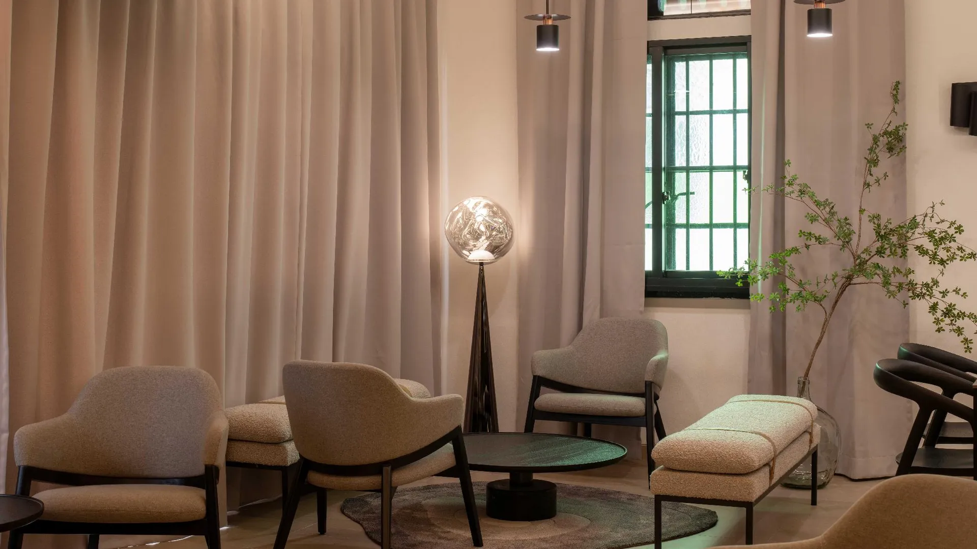 싱가포르 소셜 온 아우트람 4성급 호텔 레스토랑