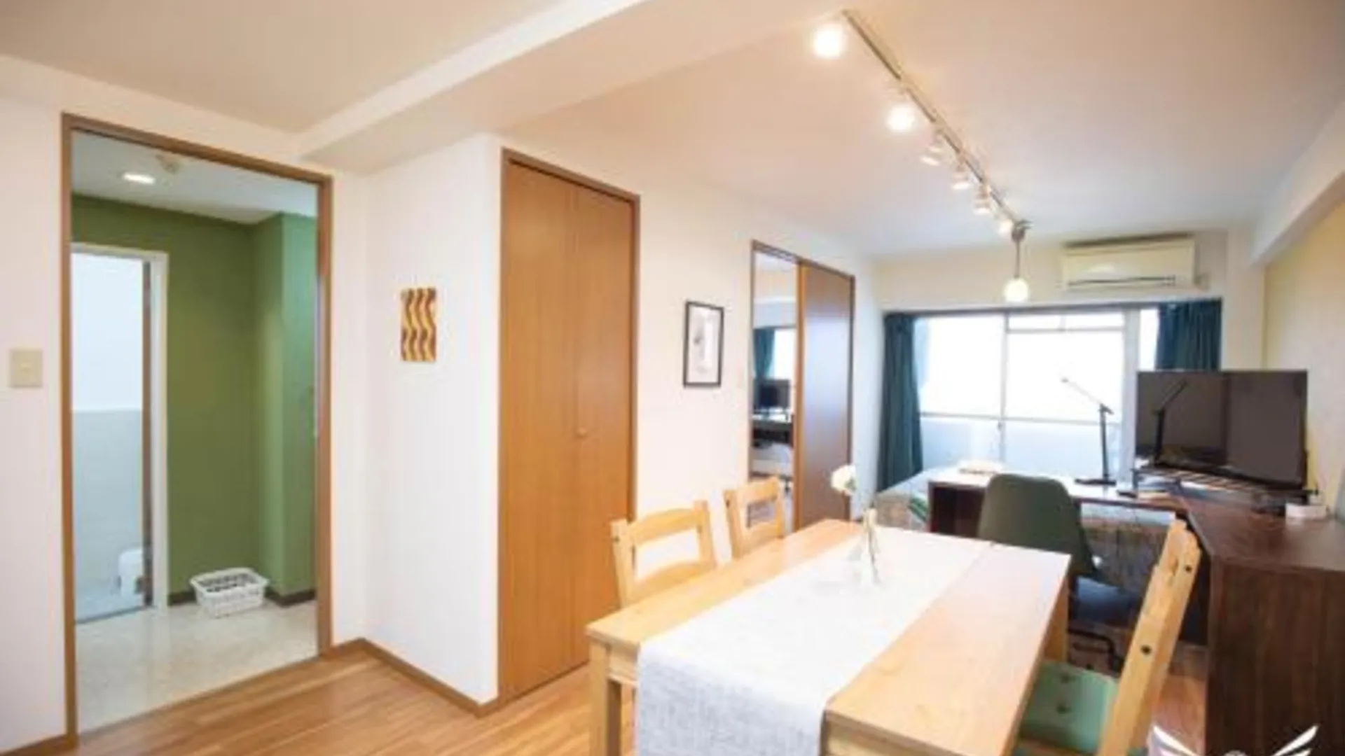 후쿠오카 하카타 아파트먼트 3성급 호텔 로비